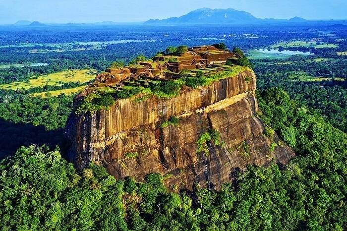 Beauty_of_Sigiriya_by_Binuka_3_11zon